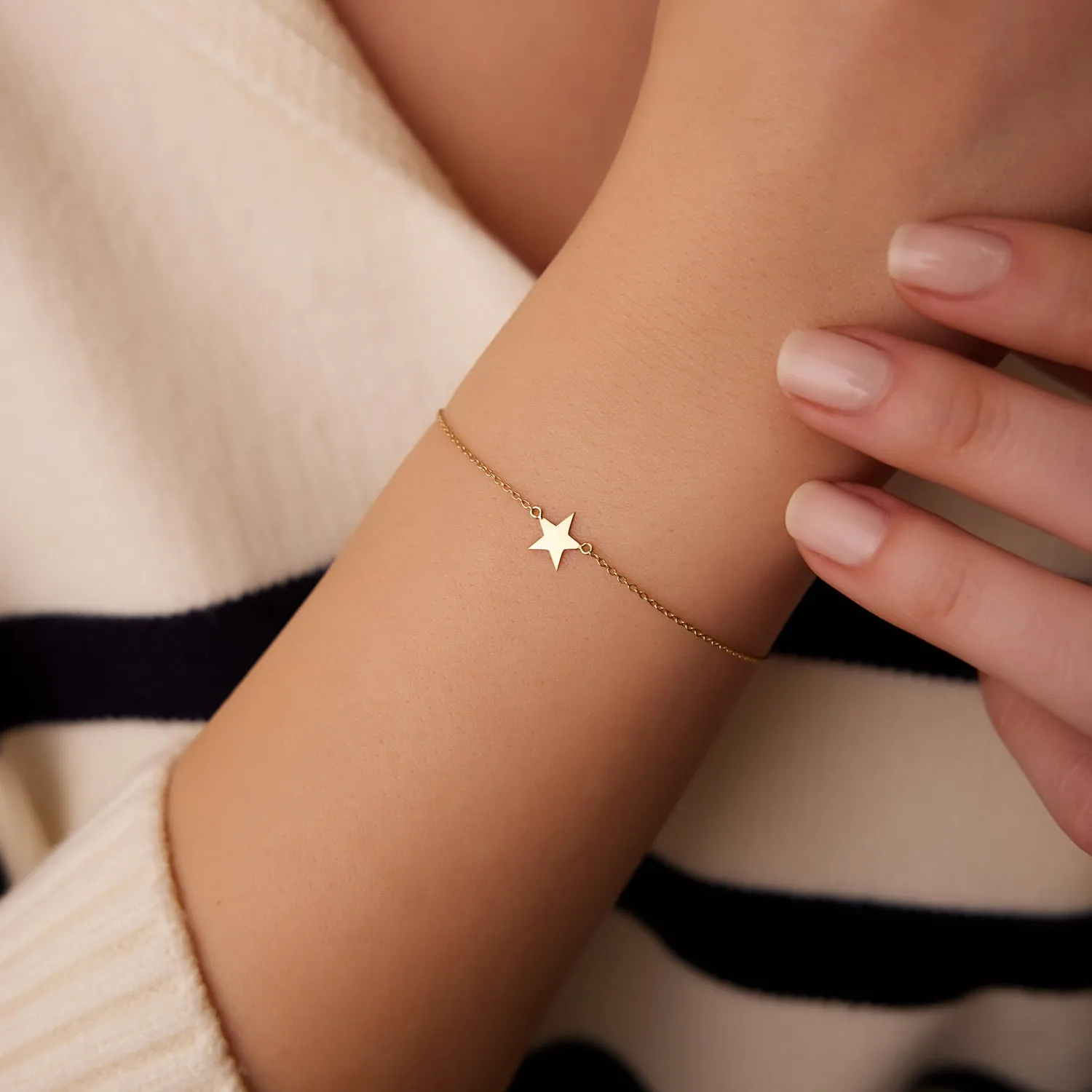 14K Gold Lucky Star Charm Bracelet