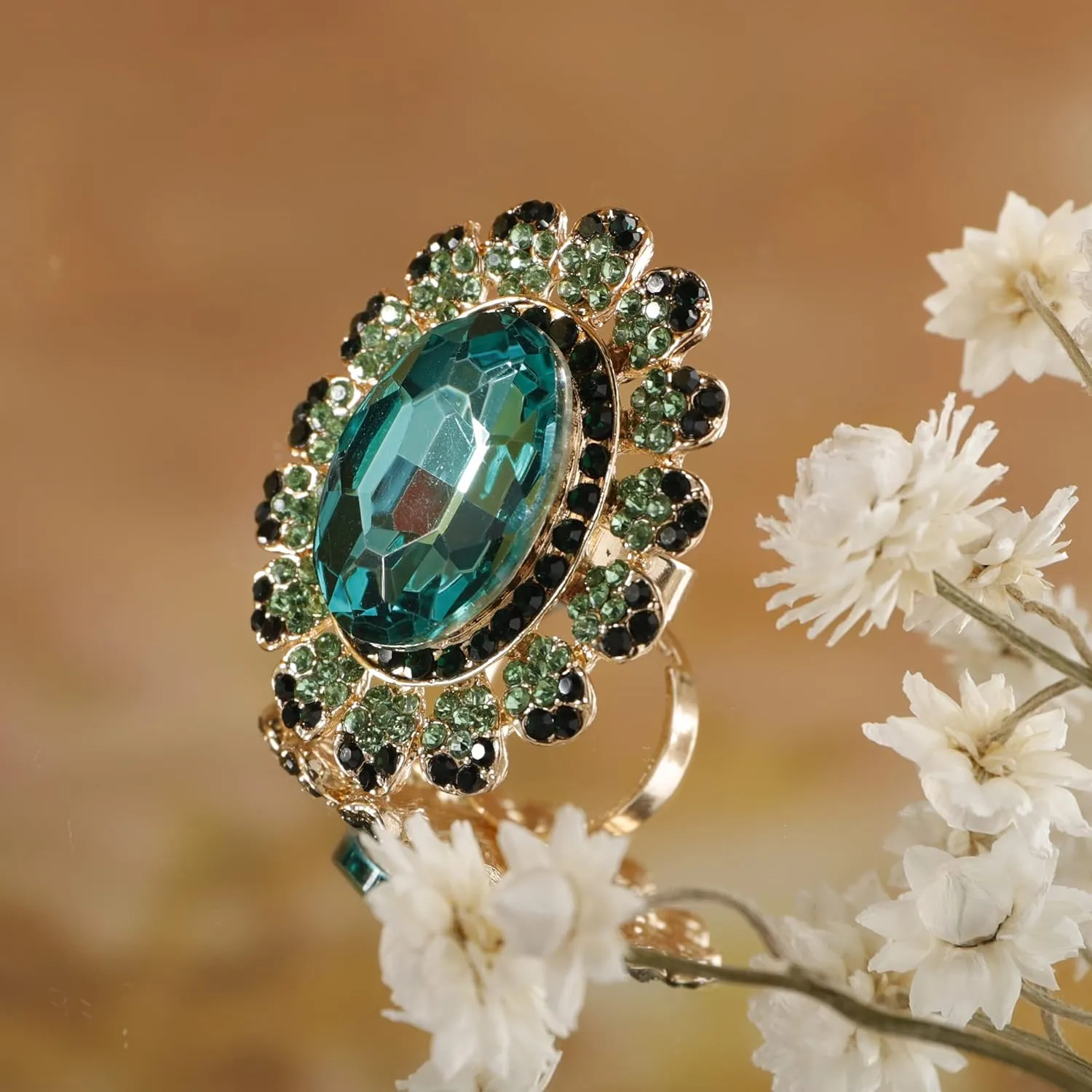 YERTTER Antique Gold Crystal Women Statement Ring Rhinestone Oval Ring Exaggerated Cocktail Ring Vintage Crystal Ring for Women Girls